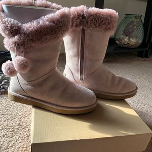 Uggs w plumdale cuff short